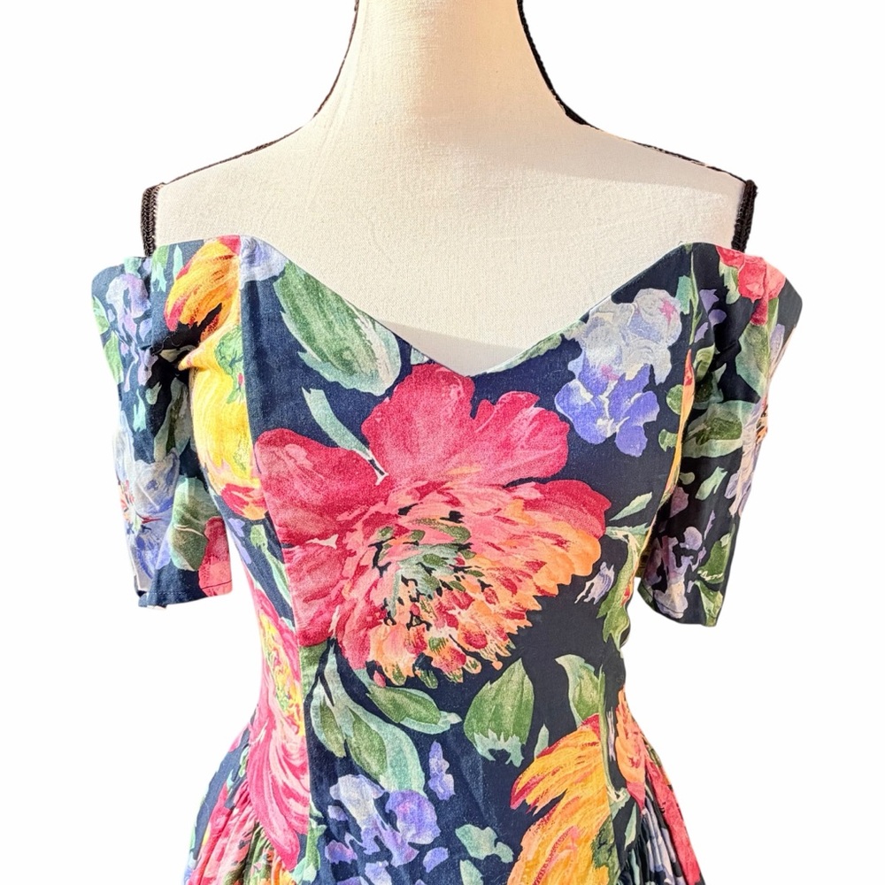 Gunne Sax blue floral off shoulder sweetheart bodice dress - Picture 3 of 7